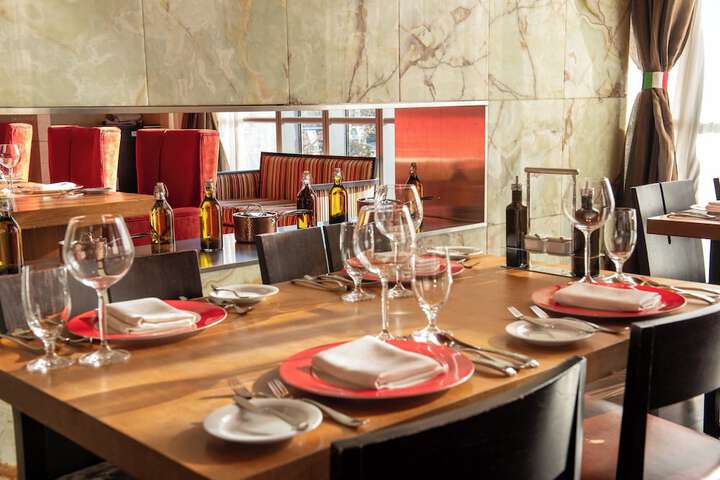 Dining 85 of 135