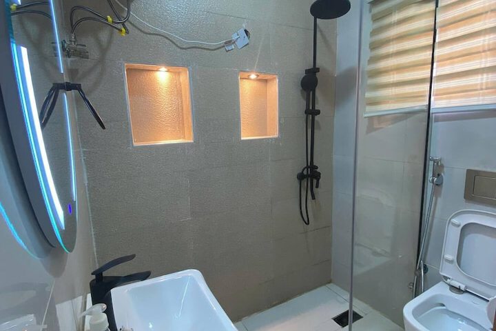 Room 15 of 50