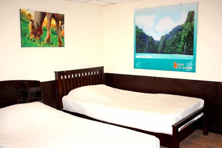Room 15 of 47