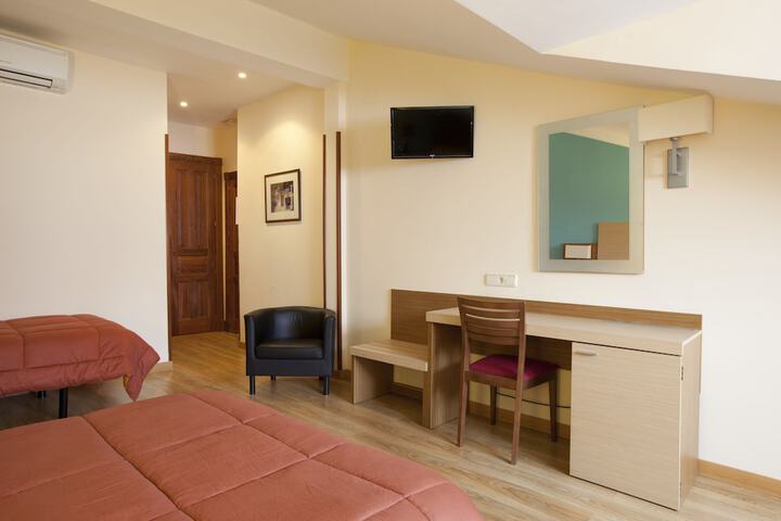 Room 6 of 43
