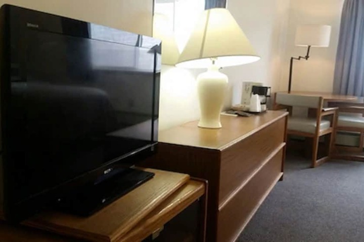 Room 27 of 45