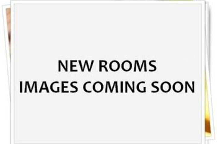 Room 10 of 29