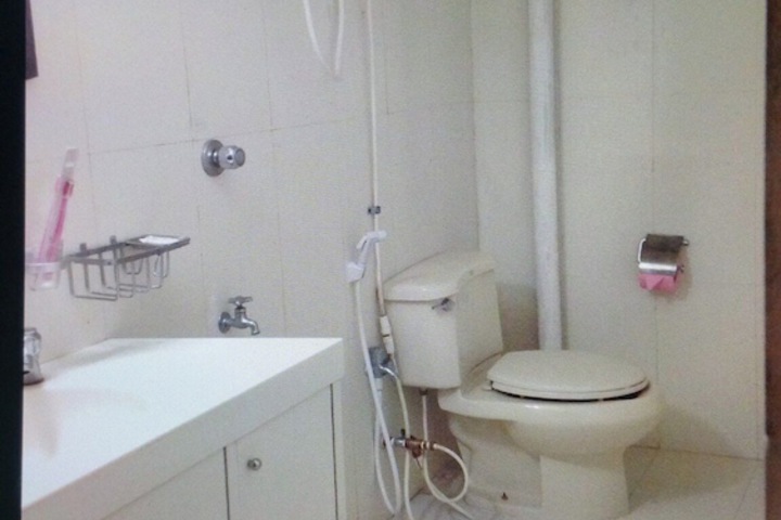 Room 14 of 38