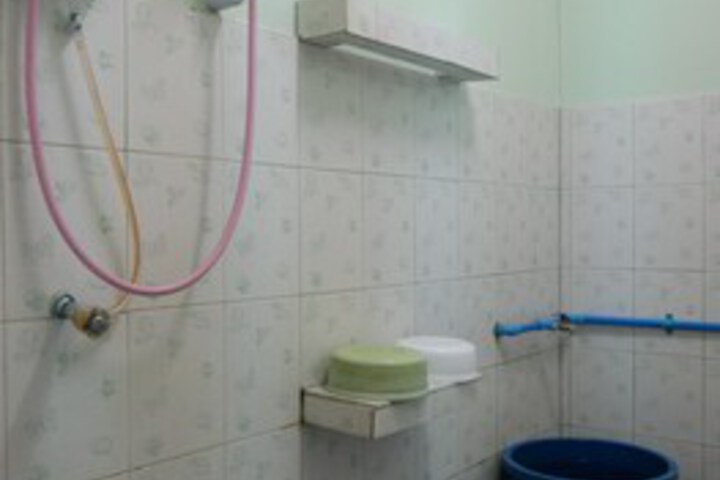 Room 3 of 16