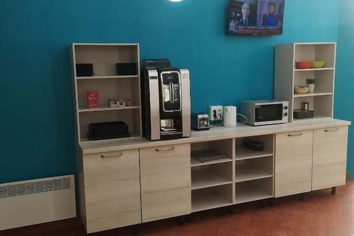 Room 9 of 17