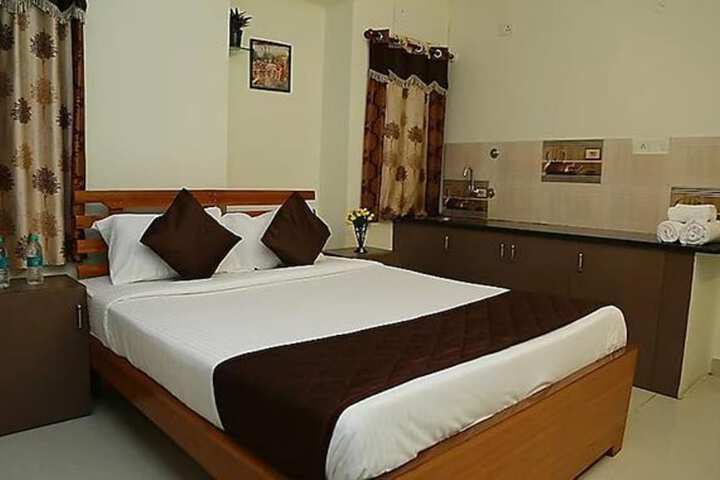 Room 13 of 17