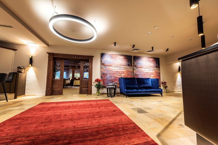 Guest Lobby