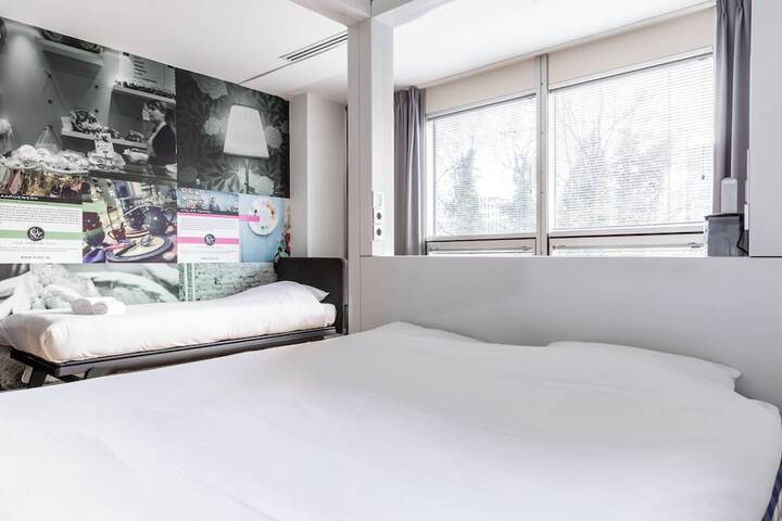 Room 21 of 54