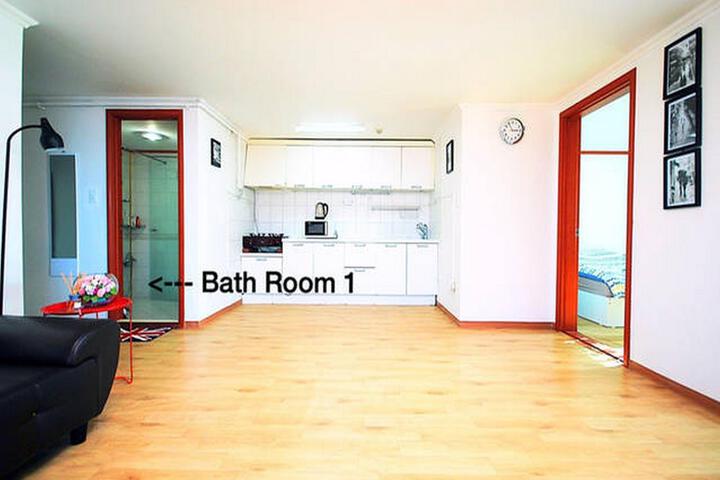 Elevator 3Br & 2 Bath 3Min on Foot at Exit 1