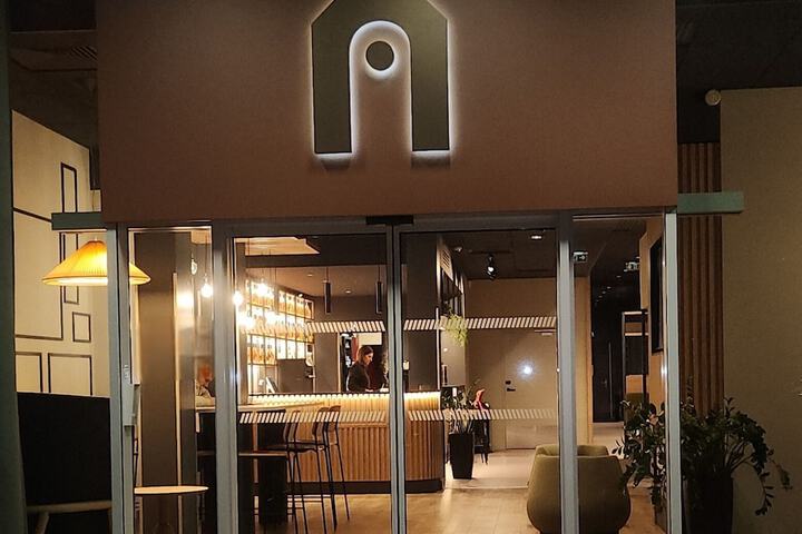 Hotel 60 of 70