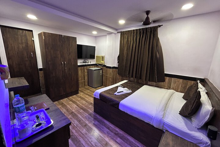 Room 31 of 53