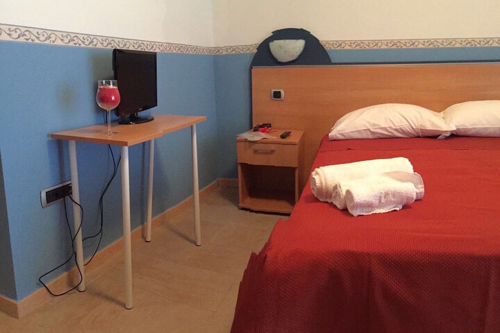 Room 18 of 27
