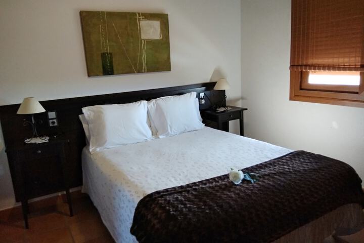 Room 3 of 39