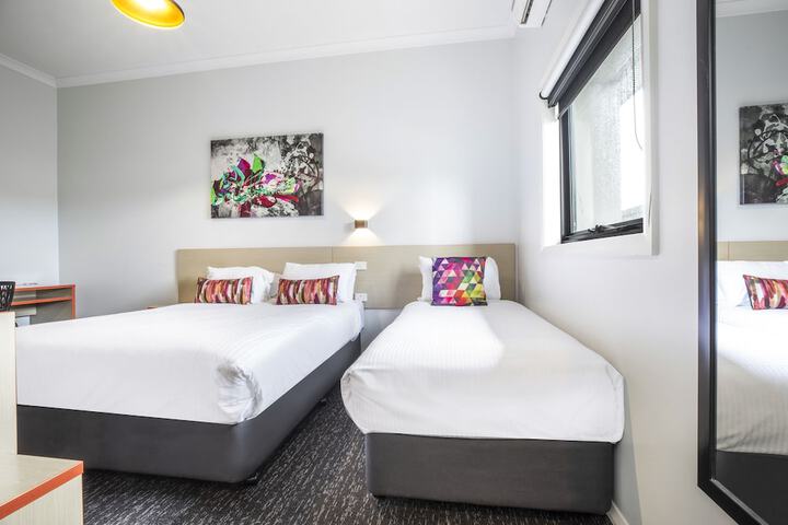 Room 16 of 41