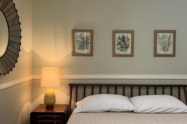 Room 6 of 35