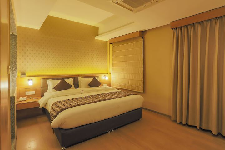 Room 15 of 36