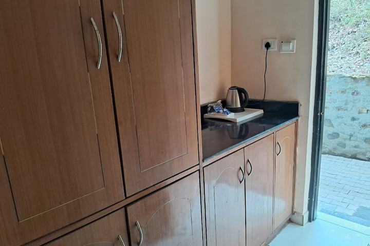 Room 16 of 23