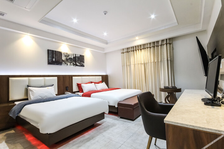 Room 83 of 88