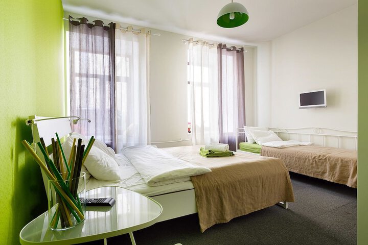 Room 9 of 44