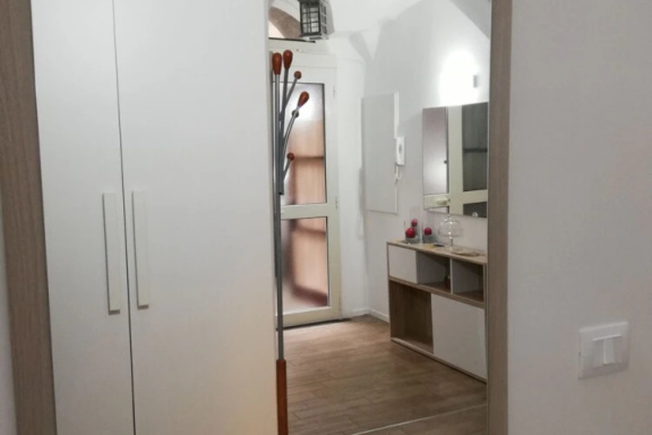Room 11 of 20