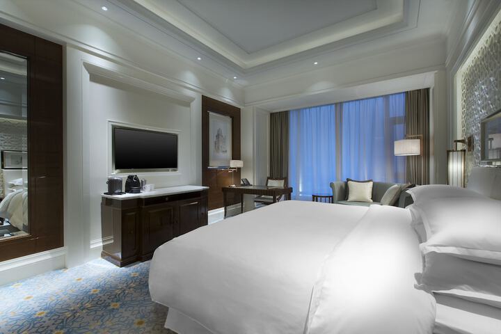Room 9 of 78