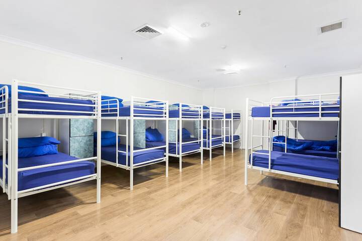 Room 5 of 21