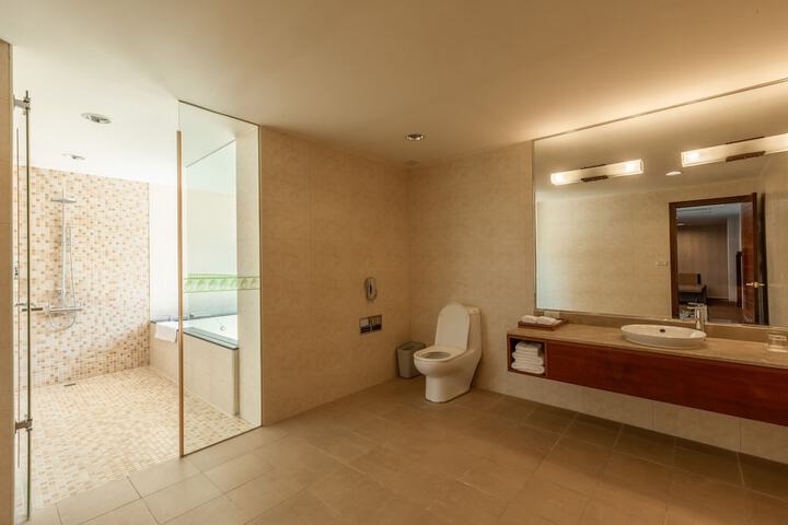 Room 44 of 70