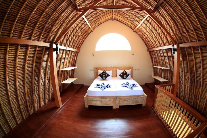 Room 3 of 12
