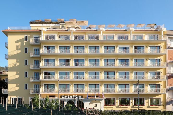 Hotel 72 of 77