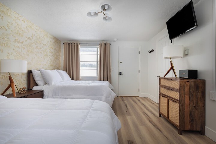 Room 15 of 40