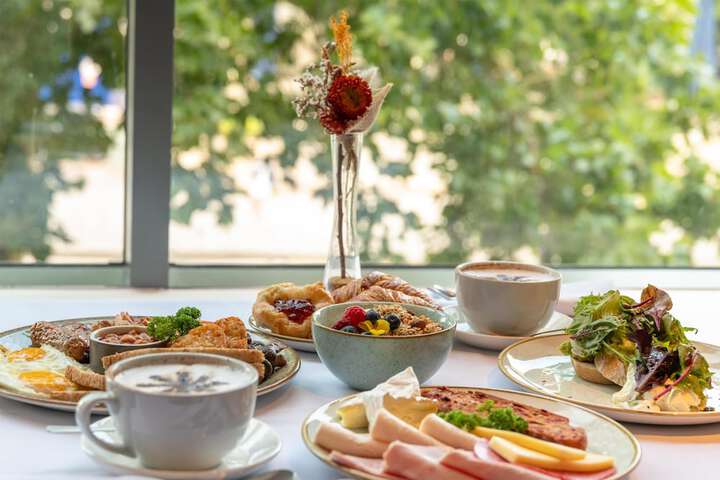 Breakfast/Coffee Service 81 of 151