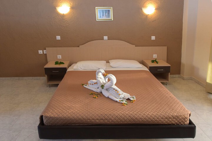 Room 10 of 55