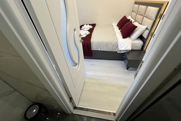 Room 78 of 108