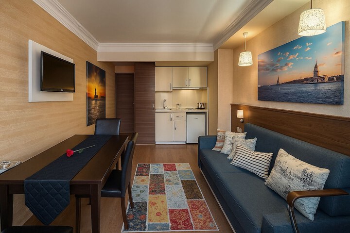 Room 15 of 21