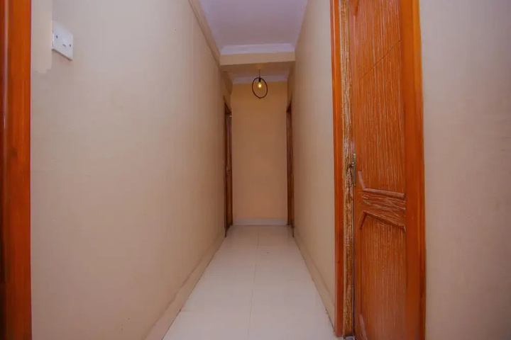 Room 8 of 17