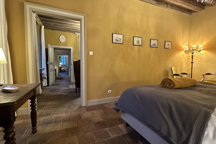 Room 45 of 144