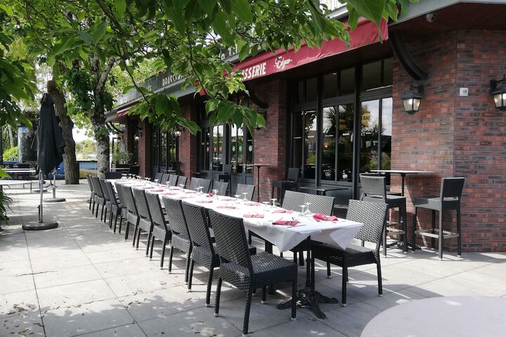 Dining 68 of 72