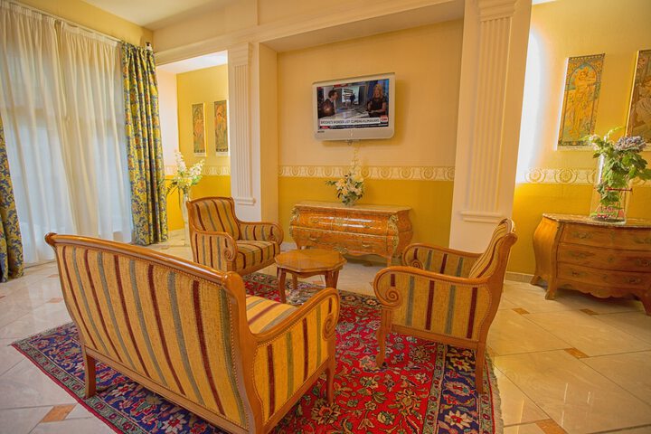 Hotel Lobby
