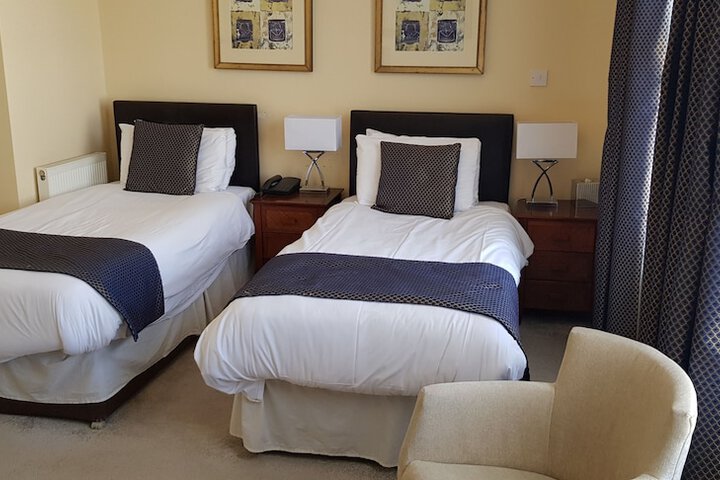 Room 8 of 70