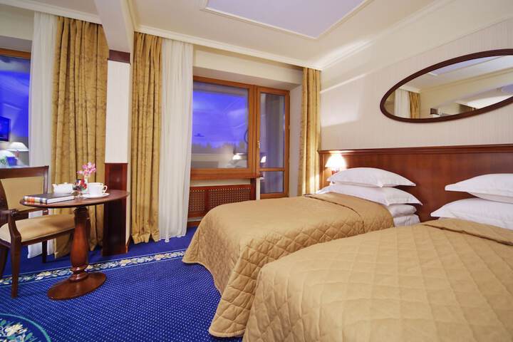 Room 5 of 58