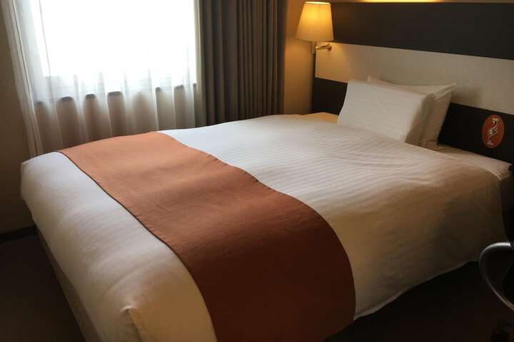 Room 9 of 29