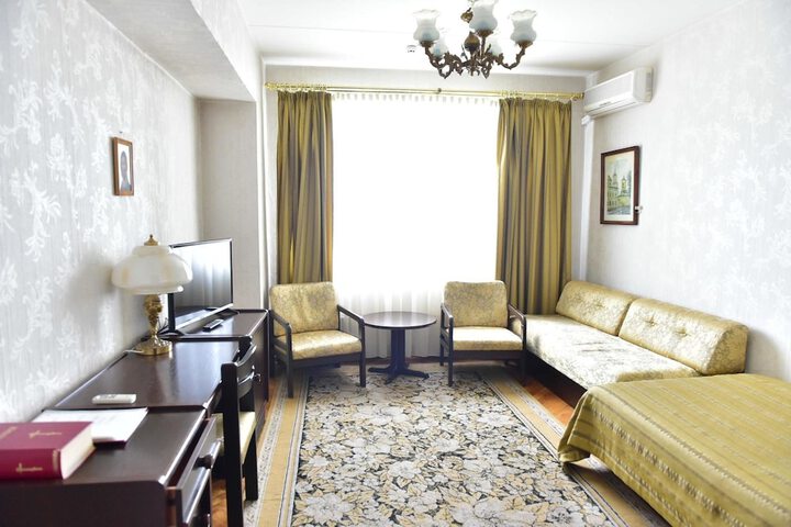Room 19 of 68