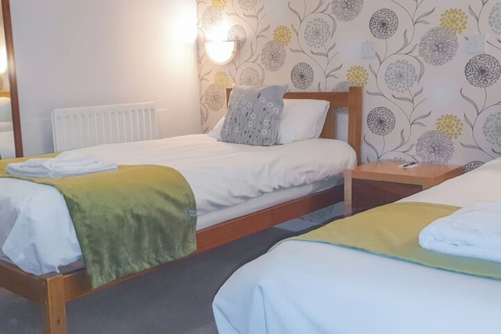 Room 13 of 49