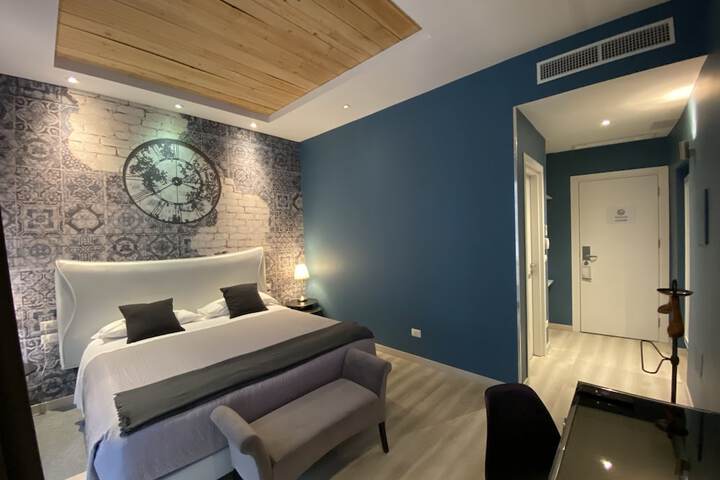 Room 14 of 86