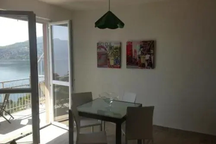 Terrace/Patio 2 of 5