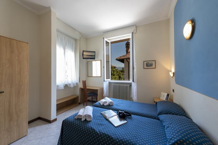 Room 9 of 55