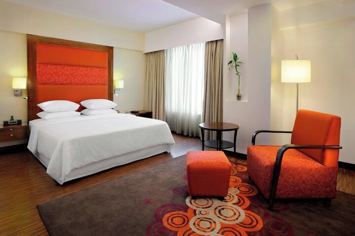 Room 16 of 35