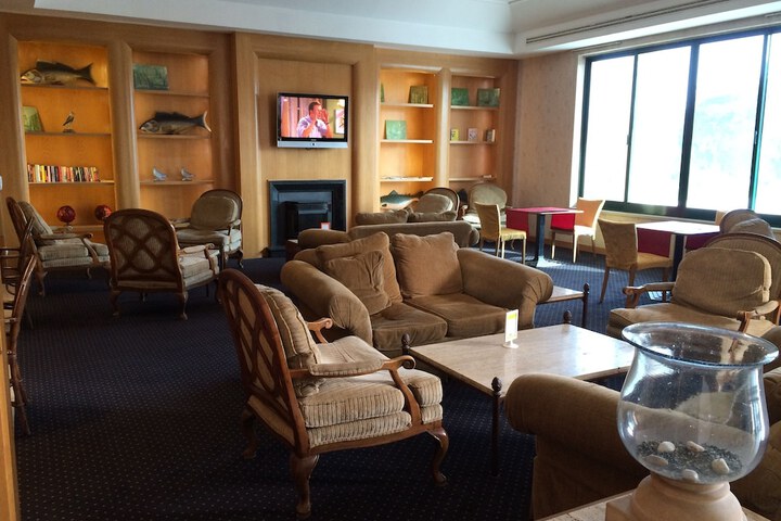 Lounge 67 of 87