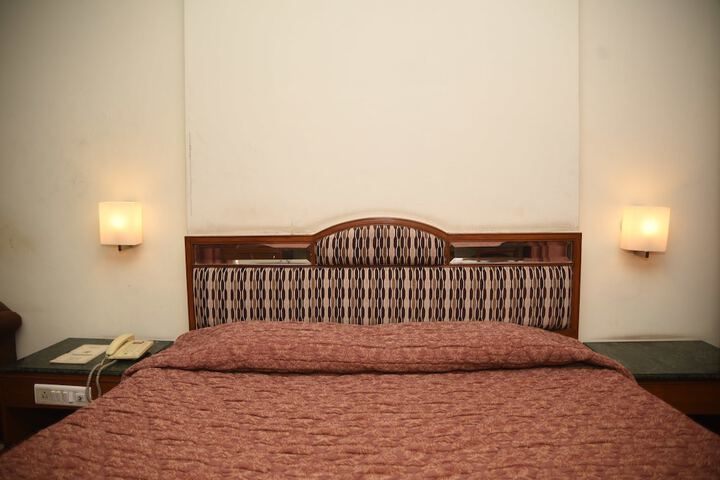 Room 27 of 57