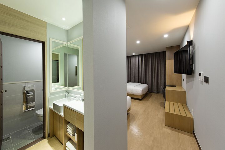 Room 7 of 54